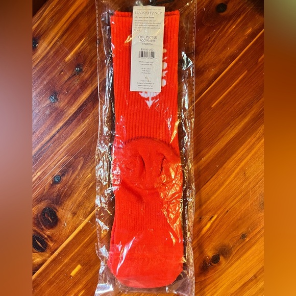 FP Movement Last Lap Tube Sock with LOGO One Size in Tomato Red NWT - Picture 4 of 4